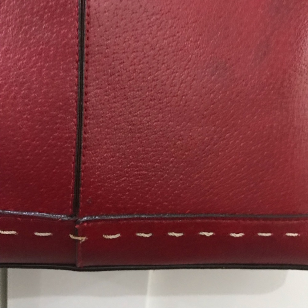 Vinolo Red handbag Sling Style Small - Picture 3 of 15